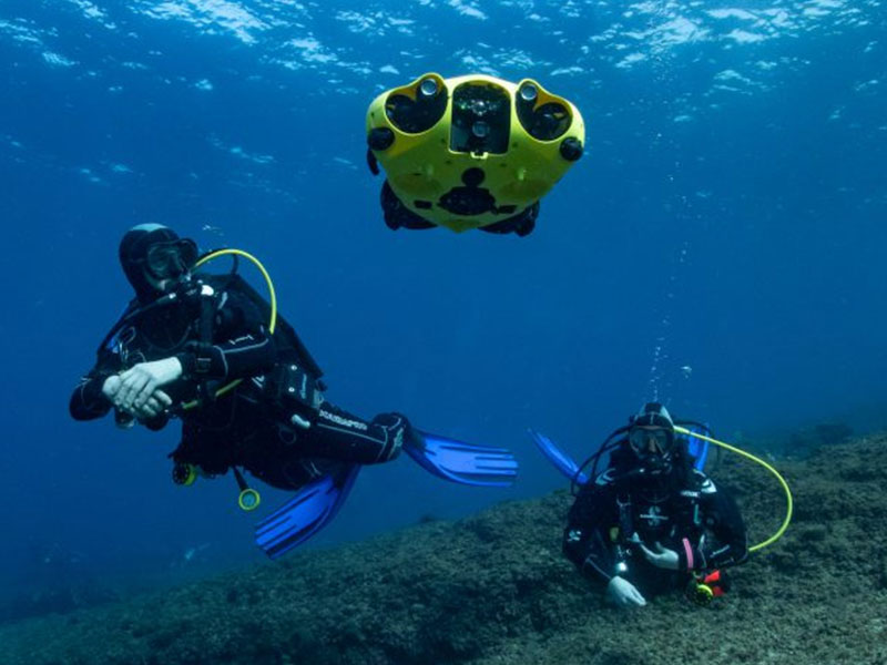 Robot sous-marin / Robot pipeline